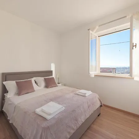 Appartement Lovely In With Wifi Split