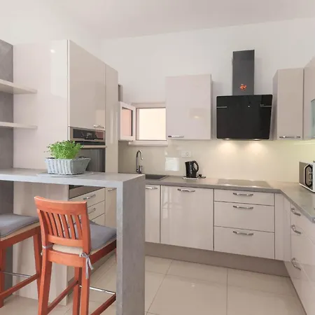 3 Bedroom Gorgeous In Split